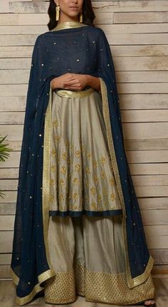 Sharara Designs, Fest Outfits, Artisan Fashion, Indian Salwar Kameez, Salwar Kamiz, Red Lehenga, Tarun Tahiliani, Empire Style, Moda Vintage