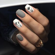 Ongles en gel blanc : 40+ idées de manucure blanche chic à copier White Gel Nails, New Years Nail Designs, Diy Nail Art, Winter Nail Art, New Year's Nails, Matte Nails