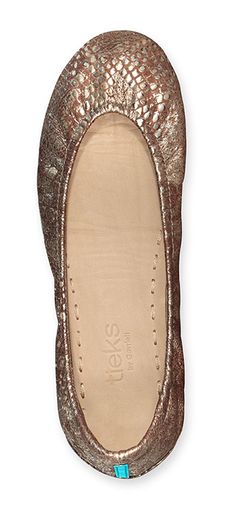 Wild Copper Tieks. #tieks Most Comfortable Ballet Flats, Comfortable Ballet Flats, Designer Ballet Flats, Walk On The Wild Side, The Ballet, Take A Walk, Only Shoes, Girly Fashion, Ballet Flat