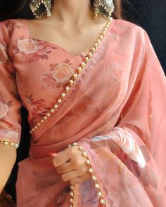 Peach Colour Saree, Floral Silk Saree, Indian Wear Saree, Pearl Lace Border, Saree Orange, Floral Sarees, Buy Designer Sarees Online, Saree Wearing Styles, Simple Saree Designs