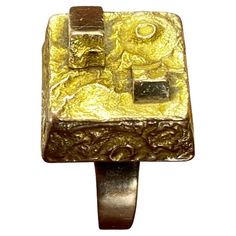 Really nice and spectacular 14K gold. Design: Boris Sarvala. N. Westerback Helsinki 1957. Size 17mm, weight 6,07 g. Yellow gold 14 carat gold ring. Designed in a personal way. The product is in very good condition. Scandinavian design Björn Weckström also did something similar at the same time. Reminds me of Moon jewelry Ring size 17mm (us 6.5) Weight 6.07g Stamps: NW, 585. BS, Helsinki NW= Westerback Moon Jewelry, Jewelry Ring, Helsinki, Gold Design, Scandinavian Design, Finland, Gold Ring, Band Rings, Really Cool Stuff