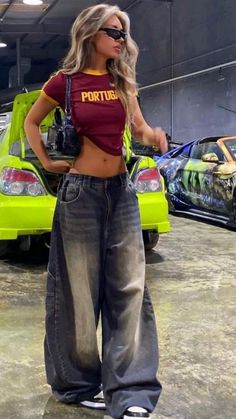 Really Baggy Jeans Outfit, Really Baggy Jeans, Outfit Ideas Baggy, Street Style Outfits Casual, Outfit Inspo Casual, Looks Street Style, Swaggy Outfits, Streetwear Fashion Women