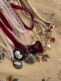 Thrift List, Funky Jewelry, Jewelry Lookbook, Feminine Aesthetic, Mode Inspo, Red Aesthetic, Girly Jewelry, Dream Jewelry, Jewelry Inspo