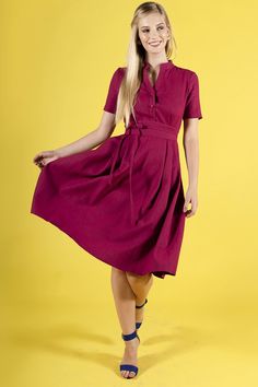 Raspberry Linen Dress, Linen Midi Dress, Linen Shirt Dress Raspberry red linen dress with stand up collar ➤ Features > Dress length: 106cm (42'') > Short sleeves > Stand up neckline > Folds in skirt part ➤ Sizing My Size Guide in FAQ section below will help you define the perfect size match. The item can also be made according to your measurements - just message them to me. ➤ Delivery Your item is made-to-order and will be ready within 2-7 days. Average delivery times: > North Ame Summer Dresses With Stand Collar And Buttons, Red Summer Dress With Stand Collar, Elegant Red Short Sleeve Shirt Dress, Red Linen Knee-length Dress, Fitted Linen Collared Midi Dress, Fitted Linen Midi Dress With Collar, Fitted Collared Linen Dress, Plus Size Linen Dress, Red Linen Dress