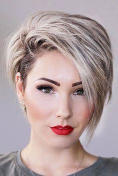 New Short Hairstyles, Edgy Pixie, Pixie Haircut For Thick Hair, Short Hairstyles For Thick Hair, Hair 2018, Round Face Haircuts, Short Hair Styles For Round Faces