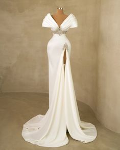 White V-neck Maxi Dress For Banquet, White Floor-length Banquet Dress, White V-neck Dress For Banquet, Chic White Maxi Dress For Banquet, White V-neck Evening Gown, White V-neck Gala Dress, White Gala Gown, Chic White Floor-length Evening Dress, White Gown For Gala