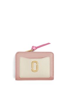 Find MARC JACOBS The Mini Utility Snapshot Compact Wallet on Editorialist. blush pink leather logo plaque top zip fastening internal card slots branded zip puller Pink Designer Wallet, Luxury Pink Wallets For Everyday Use, Pink Luxury Wallet, Luxury Pink Pouch Wallet, Lsu Outfits, Marc Jacobs Keychain Wallet, Marc Jacobs Wallet, Cute Wallet, Car Life