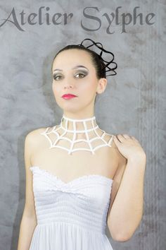 Collar fantasy spider web strap criss cross crinoline neck grid necktie cage in white color zip closure Made with ribbon with zip closure other furnitures are lacing. Hand made in France. Brandname Atelier Sylphe. Item is brand new and ready to ship. French post office delay calculator: Enter your french coutry name (USA = Etats unis / UK = Royaume unis) (my own post code is 42370 ) http://www.colissimo.fr/GC/ Thanks to visit. Ask for combin shipping price on set order for several items buy in o White Gothic Costume Accessories, Fantasy Spider, Spider Web, On Set, Post Office, Necktie, Calculator, Criss Cross, White Color