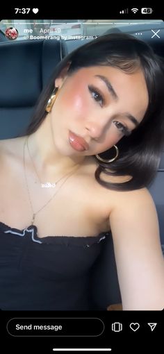 Neutral Makeup Aesthetic, Thirst Trap Ideas Instagram, Makeup Look No Lashes, Cute Beach Makeup, Jaripeo Makeup, Make Up For Asian Women, No Makeup Hairstyles, Round Face Makeup Placement, Thick Brows Makeup