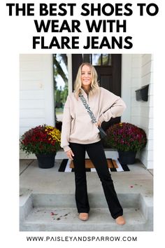 Wondering w hat shoes to wear with flare jeans? Here are 3 types of shoes you can wear with your flare jeans! Finish off your flare jeans outfit with the right type of shoes. What Shoes To Wear With Flare Jeans Style, What Shoes Go With Flare Jeans, Shoes And Flare Jeans, Jean Shoe Guide, Flare Jeans For Work, Fall Shoes With Flare Jeans, How To Style Flared Jeans Casual, Outfits Ideas With Flare Jeans, Cropped Flare Jeans Shoes