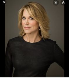 Paula Zahn, Ugc Photos, Investigation Discovery, Fine Straight Hair, Medium Layered Hair, Modern Haircuts, Split Hair, Choppy Hair, Medium Short Hair