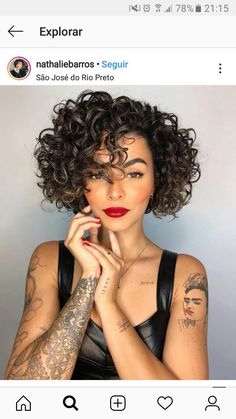 Short Curls Hairstyles For Black Women, Short Bob Hairstyles For Curly Hair, Hair Colors For Short Curly Hair, 3b Curly Hair Short Styles, Natural Curly Bob Hairstyles, Curly Hair Cuts With Layers Short, Short Curly Hair Inspiration, Curly Bob Haircut, Curly Inverted Bob