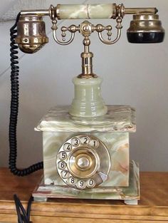 Telephone Vintage, Vintage Jeep, Louis Comfort Tiffany