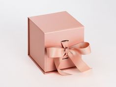 Rose Gold Large Cube Folding Gift Box Sample Ribbon Texture, Pr Kit, Chore Checklist, Rose Gold Gifts, Magnetic Gift Box, Gold Gift Boxes, Rose Gold Pearl, Candle Packaging, Bespoke Gifts