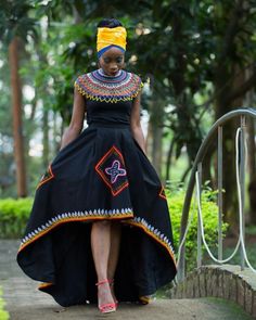 Wedding Dress For Bridesmaid, Dress For Bridesmaid, Xhosa Traditional Attire, Lovely Makeup, Traditional Wedding Dress, Traditional African Clothing