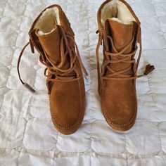 New Size 6 Bohemian Brown Suede Moccasins, Handmade Artisan Brown Moccasins, Brown Leather Non-slip Moccasins, Brown Slip-on Moc Toe Moccasins, Minnetonka Boots, Native American Moccasins, Minnetonka Moccasins, Shoes Color, Moccasins