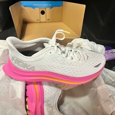 Hoka kawana Hoka Shoes Woman, Pretty Shoes Sneakers, Cute Nike Shoes, Cute Sneakers, Hype Shoes