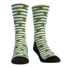 The perfect pair to wear when streaming Marvel Studios original series, Loki! Walk alongside your favorite heroes and villains with our official Marvel sock collection. L/XL (Large) - Men 9-13, Women 10.5-14.5 Alligator Loki, White Alligator, Sock Collection, Stripe Socks, Secret Gift Ideas, Style Athletic, Style Goals, Heroes And Villains, Striped Socks