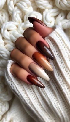 Deep Autumn Nails, Burgundy Brown Nails, Fall Ombre Nails Burgundy, Brown Nails Ombre, Burgundy Ombre Nails, Fall Ombre Nails Ideas, Nail Design Brown, Brown Nails For Fall, Fall Nails Trendy