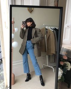 This "Boring" Hero Piece Is the Secret Ingredient to All These Excellent Outfits Fall Office Outfits For Women Boots, Sneakers And Business Casual, Printed Jacket Outfit, Autumn Semi Formal Outfits, Blazer Jacket Outfits For Women, Plaid Blazer Outfit Women Casual, Fall Outfit Blazer, Backpack Work Outfit, Formal Outfit With Boots