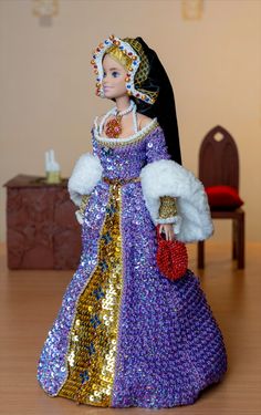 Anne Bolyne The Tudors, Purple Tudor Dress, Yellow Tudor Dress, Armoire Diy, Anne Boleyn Pregnant, Tudor Dress, Anne Boleyn Pregnant The Tudors, Barbie Gowns, Anne Boleyn