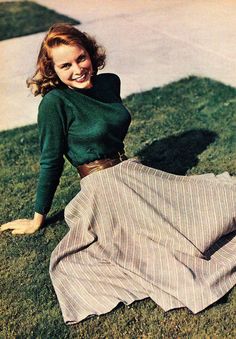 Janet Leigh 1949 1940s Skirt, 40s Mode, Decades Fashion, Janet Leigh, Vintage Fashion 1950s, Look Retro, Fashion 1950s, 40s Fashion, 1940s Fashion