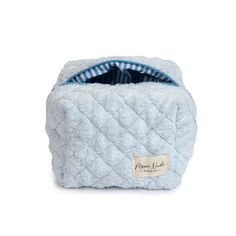 Our Sky Mini Makeup Bag is a stylish and compact carry-all designed to hold your essentials with a classic look.The quilted baby blue towel exterior is soft and luxurious, complemented by the elegant striped blue interior.Ideal for organizing your makeup and beauty essentials or serving as a travel organizer (especially when you need something more compact than our large bags), this is a must-have for anyone who values both organization and style.Size: 6" x 4" x 5" Mini Makeup Bag, Large Makeup Bag, Mini Makeup, Travel Organizer, Blue Towels, Blue Makeup, Blue Interior, Travel Organization, Toiletry Storage