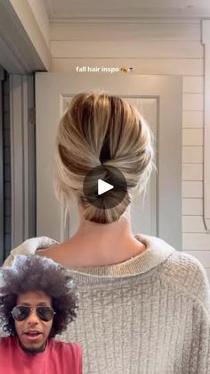 2.1K reactions · 197 shares | Coque baixo para uma  festa !!! Fácil de fazer e fica bem elegante 😍👏🏾

#isacits #coque #coquebaixo #cabelopreso #penteadopreso #penteadochic #hairglow #hairstyle | Isac Sousa Hairstyles Bubble, Bubble Braids, Easy Bun Hairstyles, Hairstyles Videos, Peinados Recogidos, Greasy Hair Hairstyles, Pinterest Hair, Work Hairstyles, Penteado Cabelo Curto