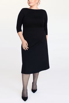 Knee-length Stretch Knit Midi Dress, Stretch Knit Midi Dress Knee-length, Stretch Knit Knee-length Midi Dress, Stretch Knit Midi Dress, Fitted Sweater Dress For Workwear, Fitted Knit Midi Dress For Work, Knee-length Knit Dress For Work, Stretch Midi Length Sweater Dress For Work, Midi Length Sweater Dress For Work