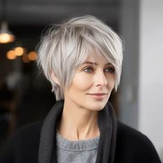 Platinový Blond, Wash And Wear Haircuts, Long Pixie Hairstyles, Shaggy Short Hair, Messy Short Hair, Edgy Short Hair, Short Layered Haircuts, Long Pixie, Trendy Short Hair