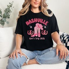 Nashville Girl's Trip T-Shirt This super cute Tee is perfect for matching shirts with your besties while on a trip to Nashville! These shirts are unisex and are the brand comfort colors. For an oversized baggy fit I suggest sizing up a size or 2! Cowgirl Disco, Western Bachelorette, Disco Cowgirl, Pink Cow, Music City, Cow Girl, Bachelorette Parties, Matching Shirts, Baggy Fits