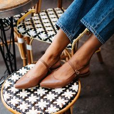 The Crosby Sling - Saddle Nappa – Margaux Patent Leather Ballet Flats, Modern Shoes, Brown Shoes, Slippers Cozy, Mary Jane Flats, Comfortable Heels, Socks And Sandals, Leather Ballet Flats, Ballerina Flats