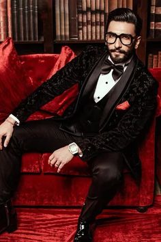 Shop for Rohit Gandhi + Rahul Khanna Black Silk Velvet Metallic Wildflower Embellished Tuxedo Set for Men Online at Aza Fashions Reception Suits, Dapper Grooms, Rahul Khanna, Dresses For Men, Groom Dress Men, Wedding Outfits For Groom, Wedding Dresses Men Indian, Reception Outfit, Velvet Shawl