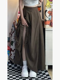 Lasaky - Stylish Brown High-Waisted Umbrella Skirt with Pleated Design Pleated Skirt Long, Brown Pleated Skirt, Long Dress Patterns, White Lace Skirt, Umbrella Skirt, Umbrella Designs, Maxi Dress Pattern, High Waist Skirt, Coffee Color