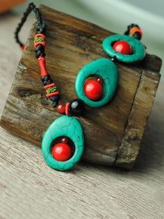 Material
			
			Rope
			
		
		
			Pattern
			
			Clavicle Necklaces
			
		
		
			Occasion
			
			Souvenir/Pledge/Gift
			
		
		
			Color
			
			Same as the picture
			
		
		
			Amount
			
			1PCS Adjustable Retro Necklace For Gift, Handmade Retro Necklaces For Gifts, Handmade Retro Necklace For Gift, Retro Handmade Necklace For Gift, Handmade Retro Necklace, Red Agate Necklace, Green Stone Necklace, Turquoise Pattern, Agate Necklace