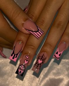 Pink Black Halloween Nails, Square Halloween Nails, Beginner Nail Designs, Ballerina Acrylic Nails, Black Halloween Nails, Holloween Nails, Halloween Acrylic Nails, Cute Nail Art Designs, Glamour Nails