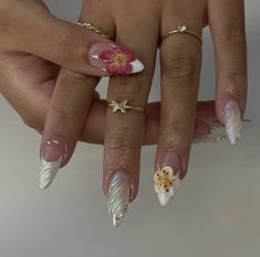 Nagel Tips, Summery Nails, Pretty Acrylic Nails, Floral Nails, Nail Arts, 3d Nails, Flower Nails, Cute Acrylic Nails, Holiday Nails