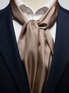 Men’s silk scarves – Plain silk scarf.
This silk scarf in a subtle is a perfect relaxed but stylish alternative to the tie. The silk scarf is the perfect choice if you want to add an extra dimension to your look. Our silk scarves for men is sewn and manufactured with great care with tradition and genuine craftmanship. Luxury Beige Scarf For Formal Occasions, Luxury Beige Formal Scarf, Elegant Silk Scarves With Satin Finish, Elegant Silk Scarf With Satin Finish, Formal Satin Scarves With Satin Finish, Formal Satin Scarves, Elegant Silk Ties With Silk Mark Certification, Elegant Silk Mark Certified Ties, Elegant Silk Mark Certified Silk Scarf