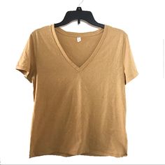 Brand New With Tags, Bp By Nordstrom Basic V-Neck T-Shirt (Mustard) Note: Please View All Photos Carefully For Item Description. Thank You. Trendy Gold V-neck Top, Mustard Short Sleeve Tops For Fall, Casual Gold Short Sleeve Top, Gold Casual Short Sleeve Top, Nordstrom V-neck Tops, Nordstrom Short Sleeve Tops For Summer, Nordstrom Cotton Short Sleeve Tops, Casual Gold Cotton Top, Nordstrom Casual Summer Tops