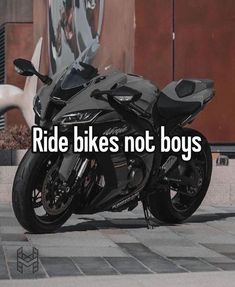 125cc Motorbike, Pretty Bikes, Motorcycle Guy, Hot Biker Guys, Motocross Love, Funny Motorcycle, Motorcross Bike, Motorcycle Aesthetic