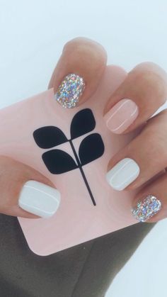 Nail Designs For Formal Events, Easy Diy Gel Nails, Nail Ideas For February, June Nails 2023, Nails Popular, Red Aspen Nails, Summer Nails 2023, Nail Dashes, Red Aspen