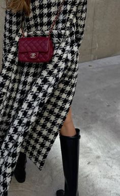 How To Dress Well, Chanel Mini Flap Bag, Chanel Mini, Dress Well, Couture Handbags, Luxury Collection, Pin It