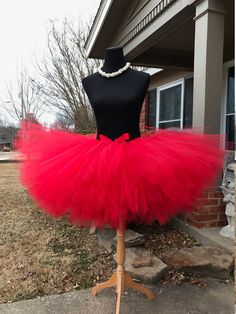 This listing includes a Solid Red Tutu please select the length range that you would desire and make a note in the note to seller section of the length you would like to go with.  Other colors are also available please see color chart for other options.  The last picture shows how the tutus look like on. She is wearing a 24" mint tutu.  Thank you for shopping with Princess Tutus Boutique. If you have any questions please feel free to convo us at anytime and we will get back with you just as soon as possible. We strive to have great customer service and quick response on all contacts and also we strive to have great turnaround time on all our items. Please check our shop announcement section for up to date turnaround times. Please note this can vary depending on how busy the shop is. Please Maternity Tutu, Adult Tutu Skirt, Bachelorette Tutu, Adult Cake Smash, Tutu Skirt Outfit, Dance Props, Red Tutu, Mannequin Display, Party Queen