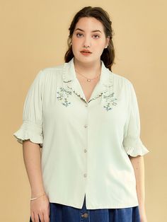 Summer Collared Tops With Floral Embroidery, Summer Embroidered Puff Sleeve Blouse, Embroidered Summer Blouse With Collared Neckline, Cottagecore Collar Blouse For Summer, Cottagecore Blouse With Collar For Summer, Cottagecore Summer Blouse With Collar, Cottagecore Collared Blouse For Summer, Cottagecore Short Sleeve Tops With Floral Embroidery, Retro Short Sleeve Top With Floral Embroidery