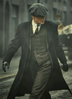 Mens Fashion 1920s, Peaky Blinders Thomas, Peaky Blinders Tommy Shelby, Cillian Murphy Peaky Blinders, Fall Fashion Skirts, Americana Vintage, Dickies Workwear, Cillian Murphy