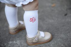 What's cuter than knee socks on your little one? Monogrammed knee socks, of course!! Grab these white socks with a monogram in every color. - These Jefferies brand socks are the highest quality - Seamless toe for no bulk, comfortable for the most sensitive little feet - Ribbed top keeps socks up all day - The font shown in the first example photo is Twist; the thread color is Red THREAD COLOR: To see thread color options please visit https://missmonogramkids.com/pages/thread-colors FONT: The fon White Formal Outfit, Baby Knee Socks, Brand Socks, Pink Thread, Applique Monogram, Boys Socks, Toddler Socks, Baby Monogram, Thread Colors