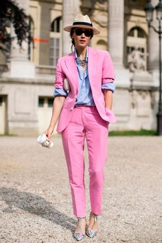 Mode Coachella, Walking Down The Street, Androgynous Fashion, Couture Week