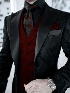 Gothic Suit, Outfits Quotes, Gothic Wedding Theme, Black And Red Suit, Vampire Wedding, Fancy Suit, Dress Suits For Men, Prom Suits, Red Suit