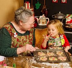 Bakery Vintage, Healing Habits, Grandma Kitchen, Grandma Cooking, Grandma Christmas, Making Cookies, Grandmas Christmas, Santa Photos