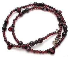 Bohemian Garnet Bead Necklace 17 Vintage - The Jewelry Lady's Store Grunge Jewelry Necklaces, Necklaces Red, Grunge Jewelry, Gemstone Beads Jewelry, Beaded Jewellery, Garnet Stone, Knot Necklace, Red Bead, Jewelry Inspo